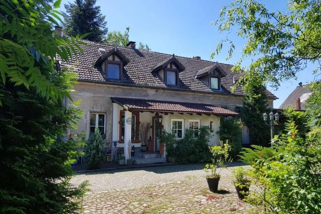 Kleine Galerie Apartment Fuer 3 Mit Kueche Kamin Netflix Parken Und Hofladen Steinhofel المظهر الخارجي الصورة