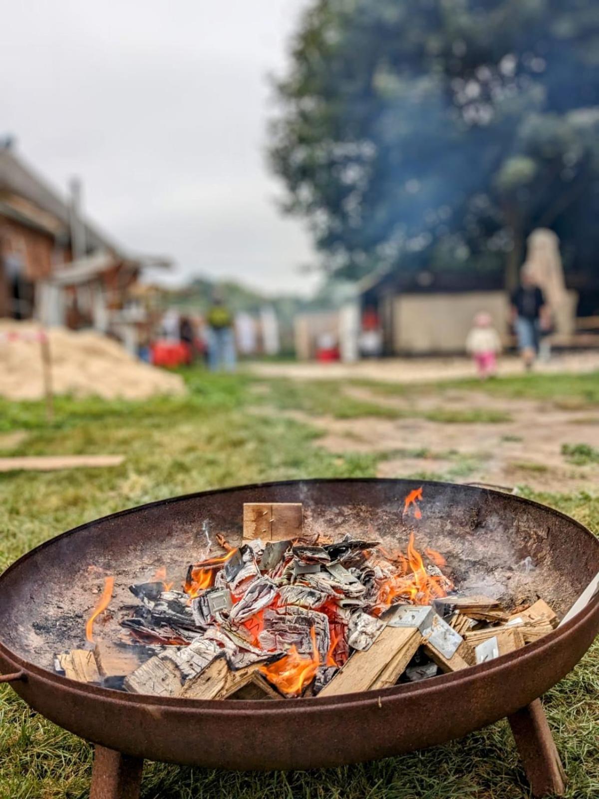 Kleine Galerie Apartment Fuer 3 Mit Kueche Kamin Netflix Parken Und Hofladen Steinhofel المظهر الخارجي الصورة